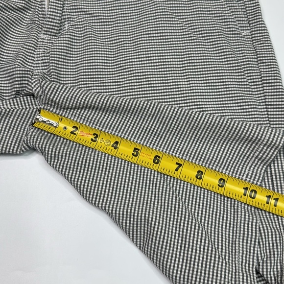 Oakley Black White Gingham Shorts Size 36 - Picture 8 of 8